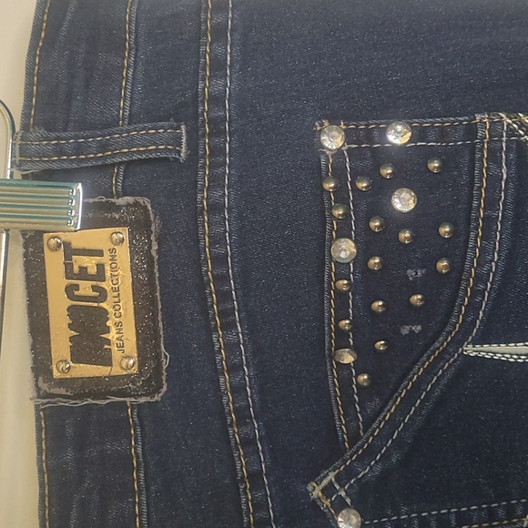 Jeans - Picture 5 of 10